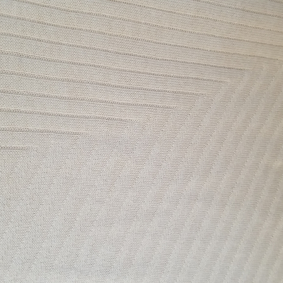 🛍 2/$25 Apt. 9 Cream Sweater - Picture 3 of 3